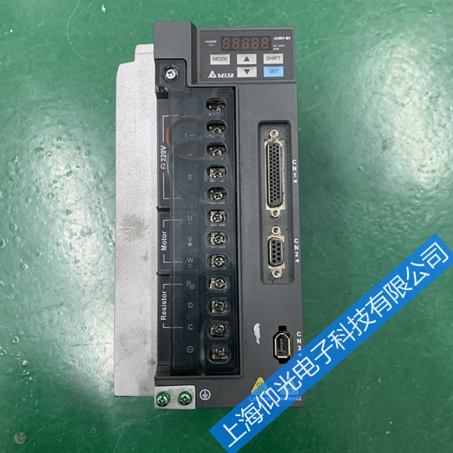 �_�_(d��)��(b��o)��AL006