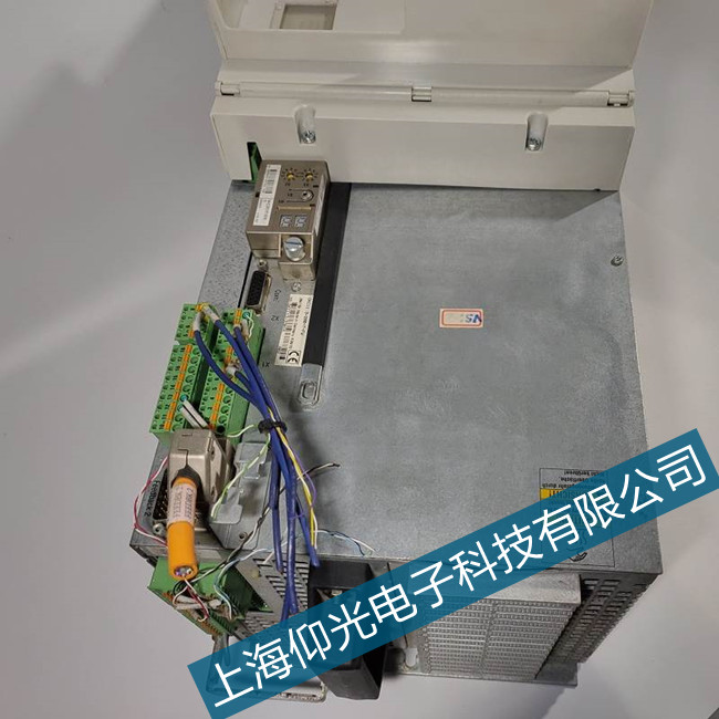 ��ɽ��ʿ�����S�ŷ�����F3135���ϾS�ް���