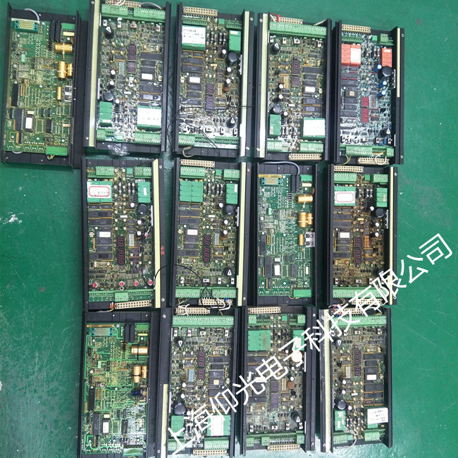 CUMMINS����˹PCC2300 V2������ư�S��