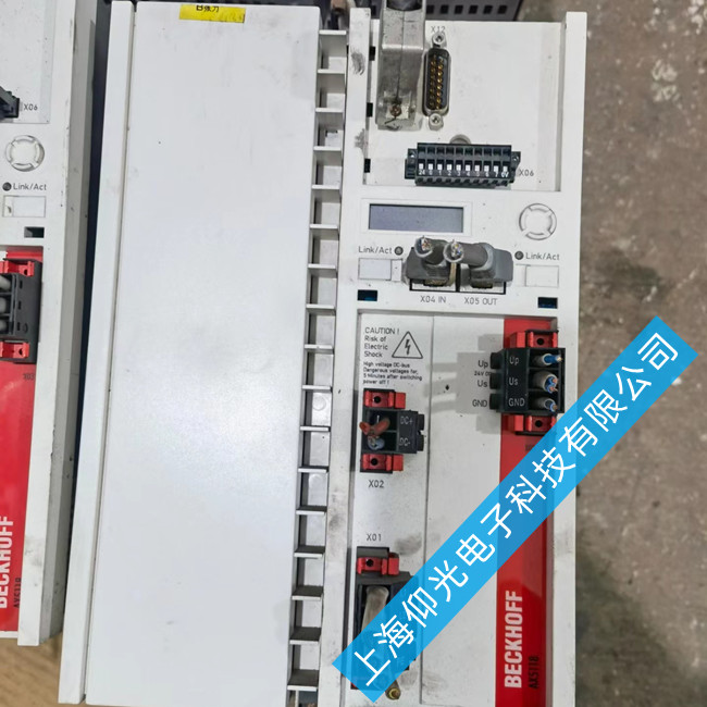 ��ɽ����AX8000�ŷ������S��-�_�C��F70E/F70F��ô�k��