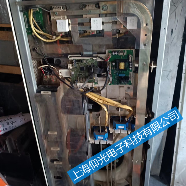 ABB׃�l���󾯾S��ACS800-17LC-2640-5���@ʾFF88�S��