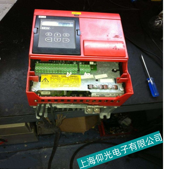 SEW׃�l��MCF40Aϵ���^(gu��)늉����ϾS��