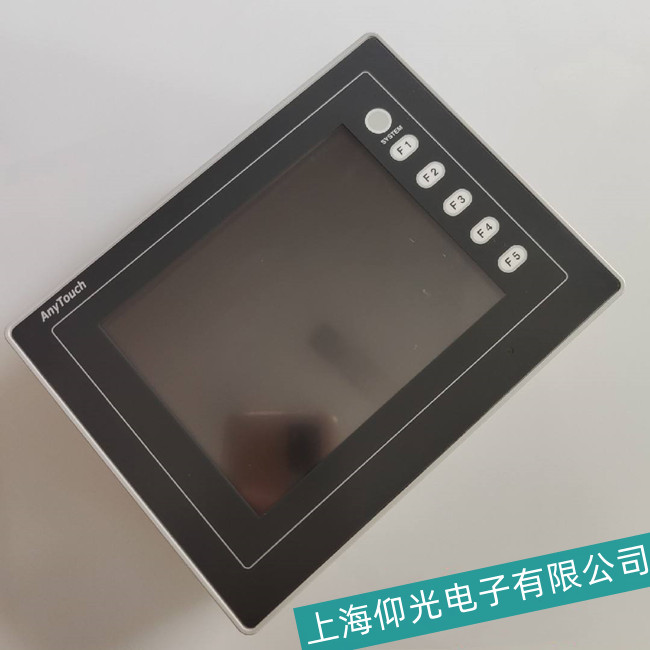 �����ṩ��ʿ�|����UG221H-LE4���F(xi��n)�������ϾS�ރr(ji��)��