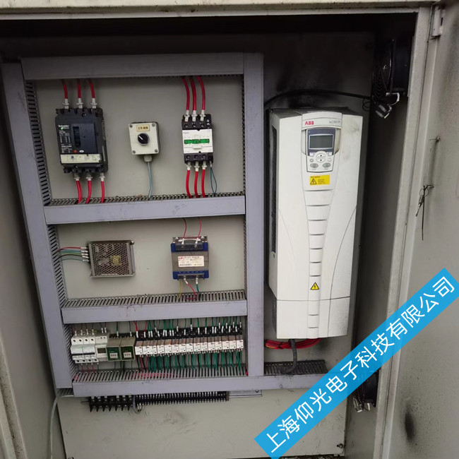 ���ABB׃�l��ACS510ϵ�еĳ�Ҋ�󾯷������S��-�й������������M�z��