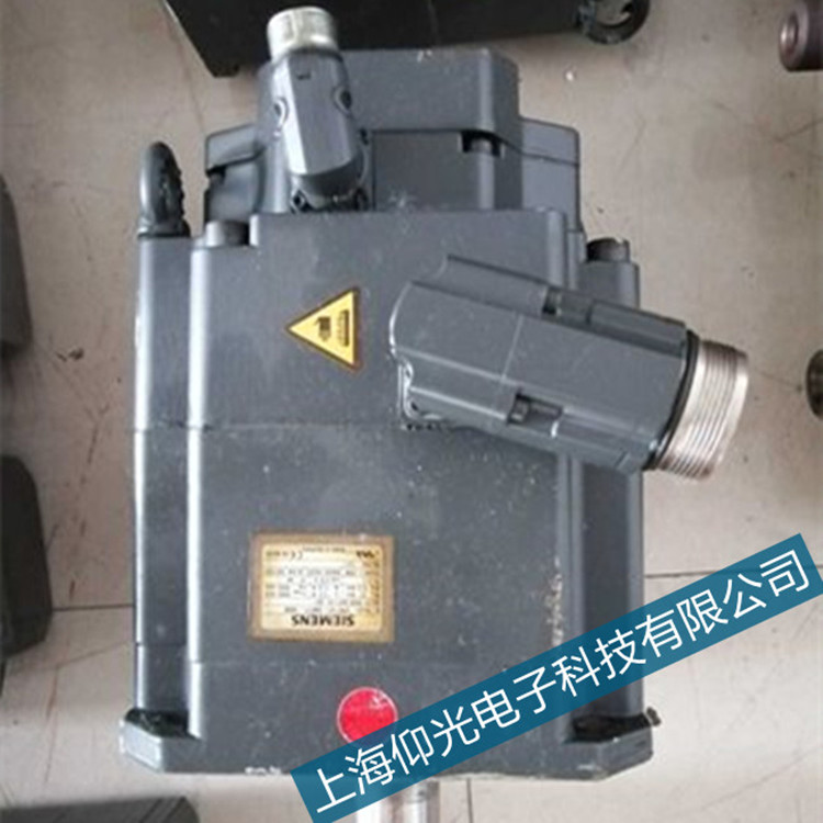 �������T�Ӿ��a��1lg6�ŷ��R�_�M�в�ͨ���S���c