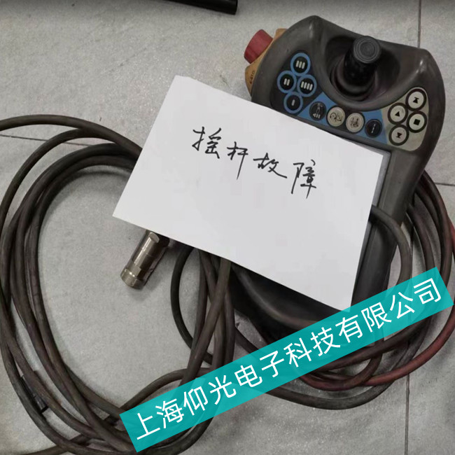 ��ͿABB�C����ʾ����DSQC679�ٿv�UXYZ�S�������`�S�޷���//�������//�����޺�